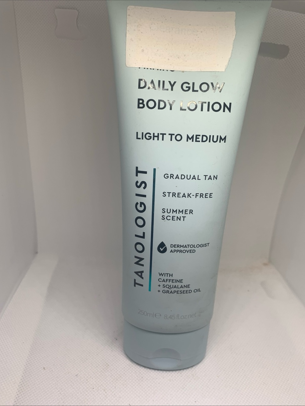 Tanologist Daily Glow Body Lotion - Light to Medium - 8.45 Fl Oz New